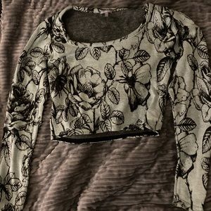 Super cute Charlotte Russe cropped floral sweater